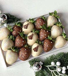 Клубничный бокс "Новогодняя сладость"