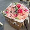 Букеты пионовидных роз по упаковке