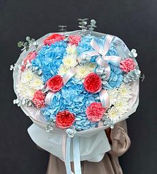 Букет "Гретель" из гортензии, роз, гвоздик и хризантем